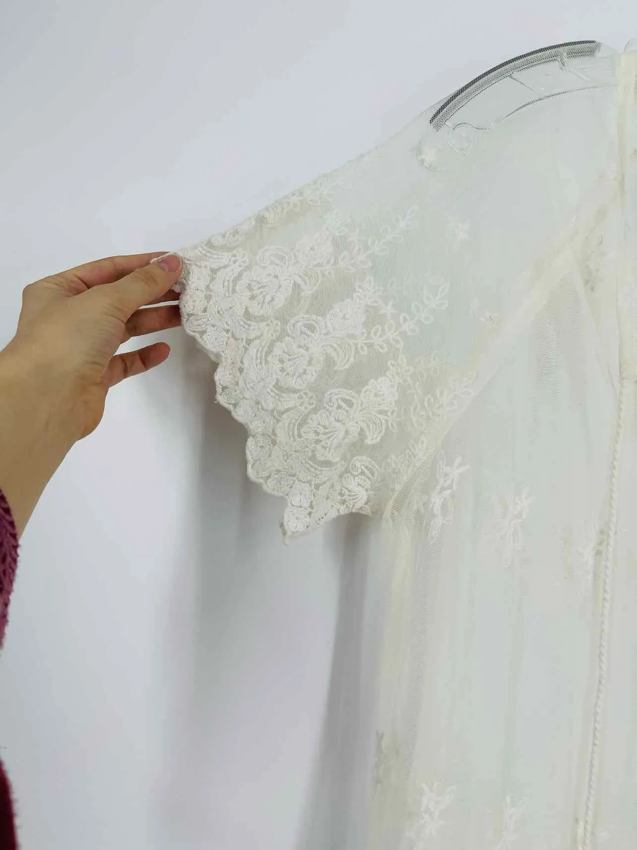 Kyla Seo Size M White Embroidered Sheer Designer Tunic