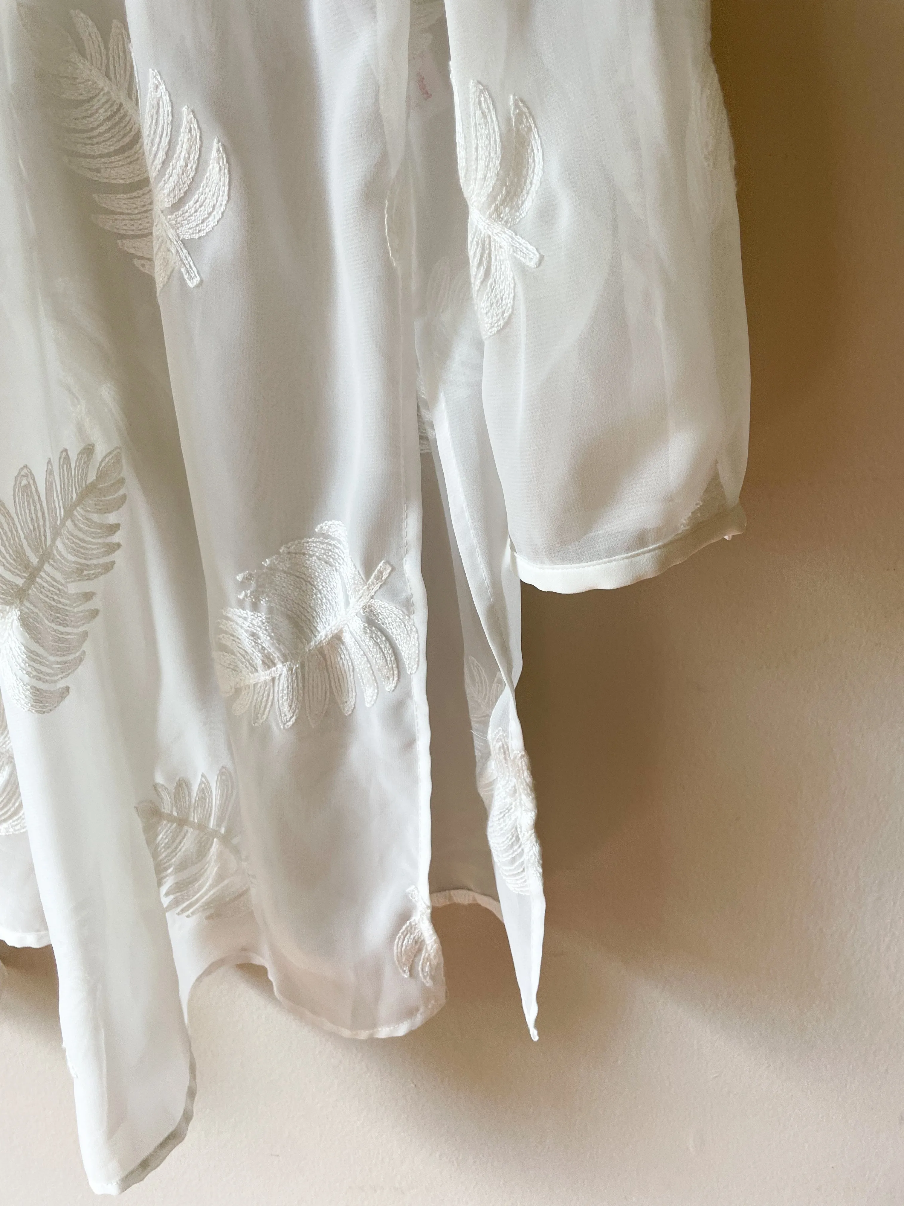 Melanie Lyne Sheer White Embroidered Palm Print Tunic Cover Up Button Front Shirt - Size 14